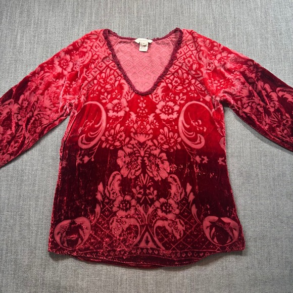 Sundance Tops - Sundance Blouse Womens XS Red  Silk Blend Velvet Burnout Boho V-Neck‎